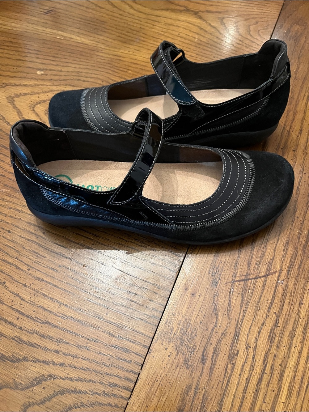 Naot Kirei Mary Jane Shoes, size 40/9.5 - Picture 7 of 12